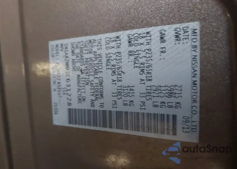 2014 Nissan Pathfinder S/Sv/Sl/Platinum z USA, uszkodzony, nr VIN 5N1AR2MMXEC631228